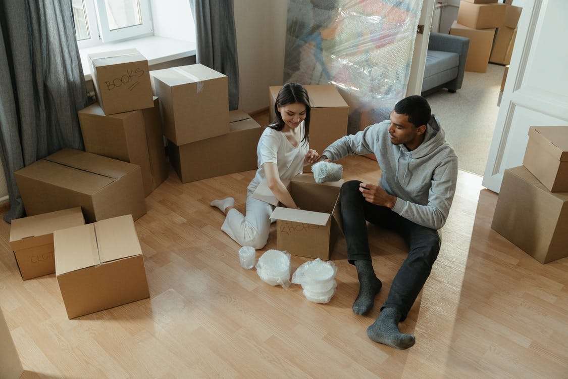 How Do Professional Movers and Storage in Dubai Make Your Relocation Effective?